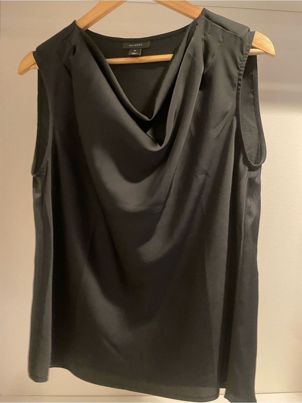 Halogen Black Sleeveless Cowl Neck Tank Top